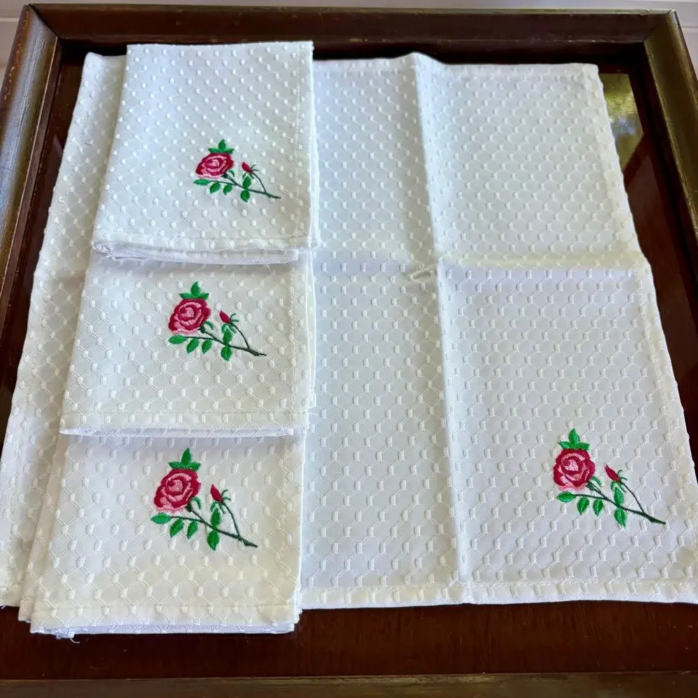 Vintage Rose Embroidered Textured Cotton Blend Napkins Set 4